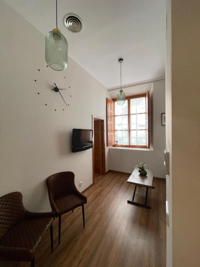 Apartment El 4 De La Calle Rojas Toledo